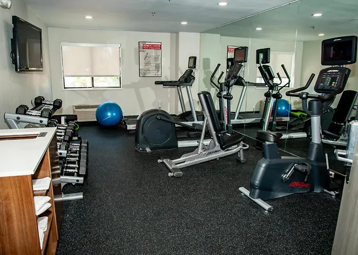 Hotel Express Tucson-airport By Ihg 2*