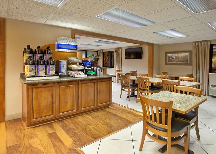 Express Tucson-airport By Ihg Hotel 2*