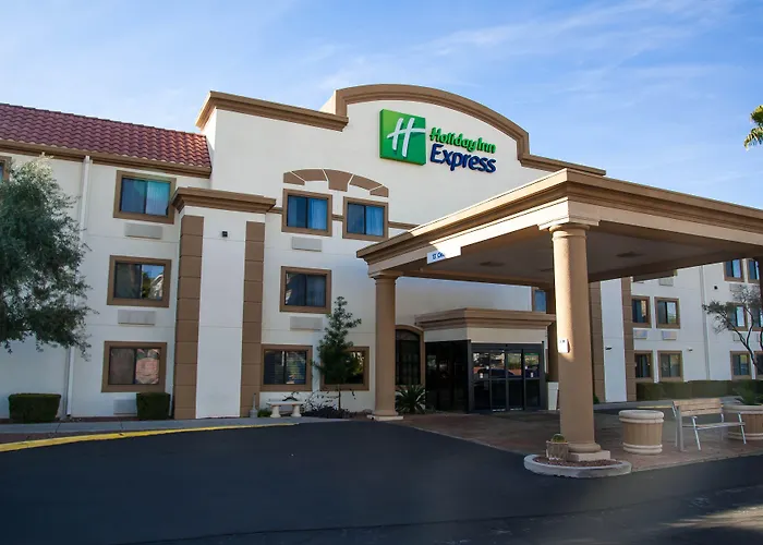 Hotel Express Tucson-airport By Ihg 2*