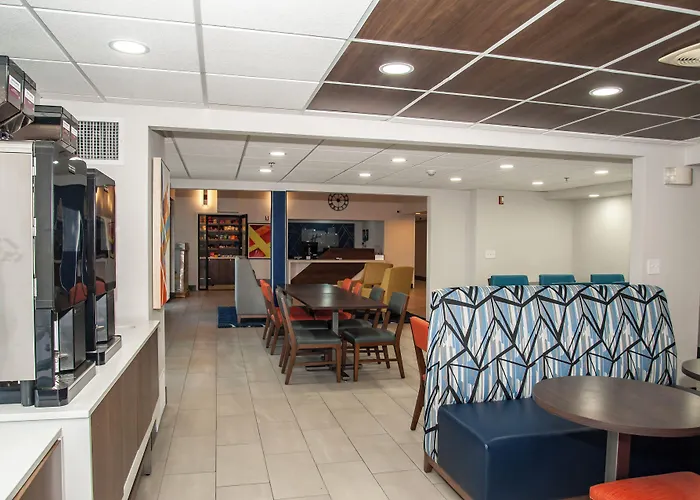 Express Tucson-airport By Ihg Hotel Tucson